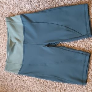 Lululemon sweat and repeat short 10" everlux